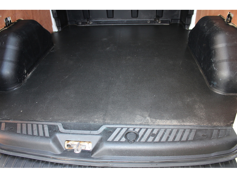 Ford 320 L2 DCiV Limited Auto Van 130ps Euro 6 2.0 5dr Combi Van Automatic Diesel
