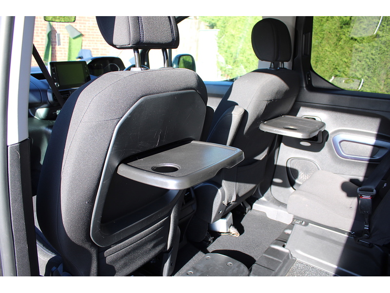 Peugeot Allure PureTech Petrol Automatic Allied Horizon RE Wheelchair access car 1.2 5dr WAV Automatic Petrol