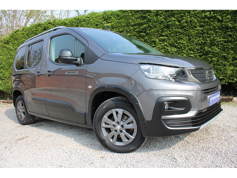 Peugeot Allied Horizon Wheelchair access car - GREAT CONDITION AND IN STOCK TODAY 1.5 5dr WAV Manual Diesel
