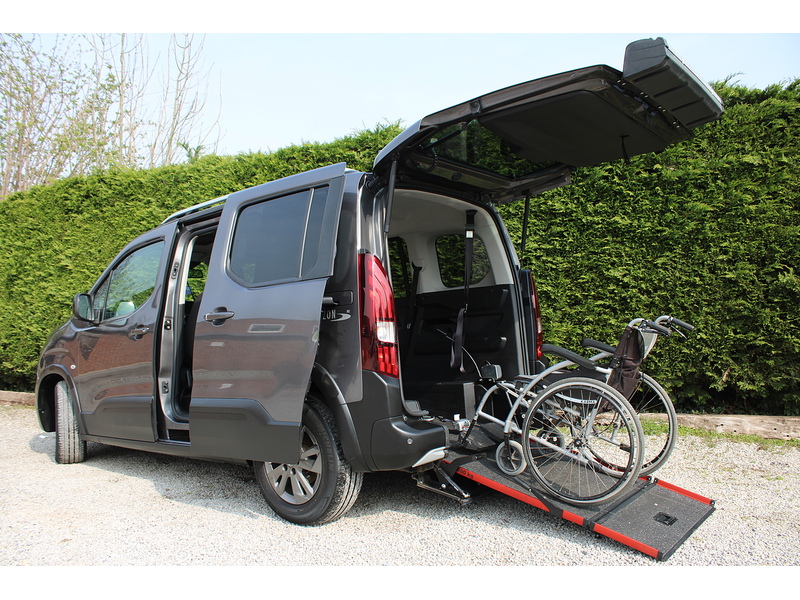 Peugeot Allied Horizon Wheelchair access car - GREAT CONDITION AND IN STOCK TODAY 1.5 5dr WAV Manual Diesel