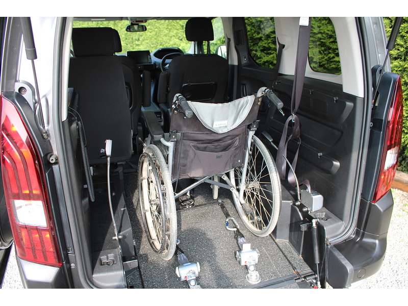 Peugeot Allied Horizon Wheelchair access car - GREAT CONDITION AND IN STOCK TODAY 1.5 5dr WAV Manual Diesel