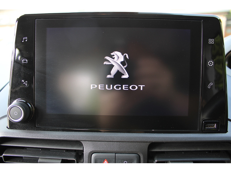 Peugeot Allied Horizon Wheelchair access car - GREAT CONDITION AND IN STOCK TODAY 1.5 5dr WAV Manual Diesel