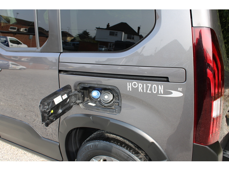 Peugeot Allied Horizon Wheelchair access car - GREAT CONDITION AND IN STOCK TODAY 1.5 5dr WAV Manual Diesel