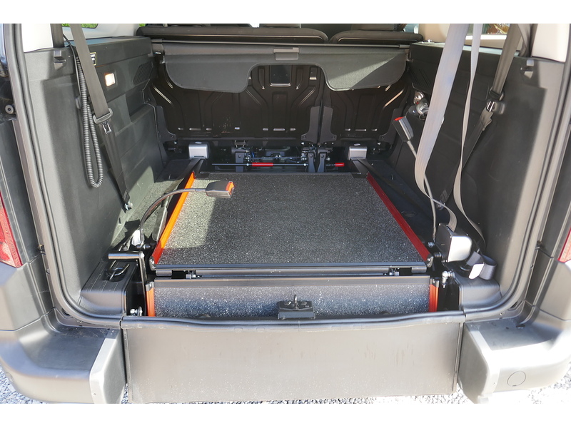 Peugeot Auto Allure - Allied Horizon RS - Lwb - Genuine 5 seats plus one wheelchair 1.5 5dr WAV Automatic Diesel