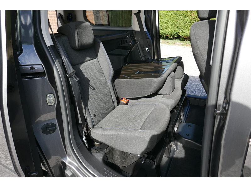 Peugeot Auto Allure - Allied Horizon RS - Lwb - Genuine 5 seats plus one wheelchair 1.5 5dr WAV Automatic Diesel