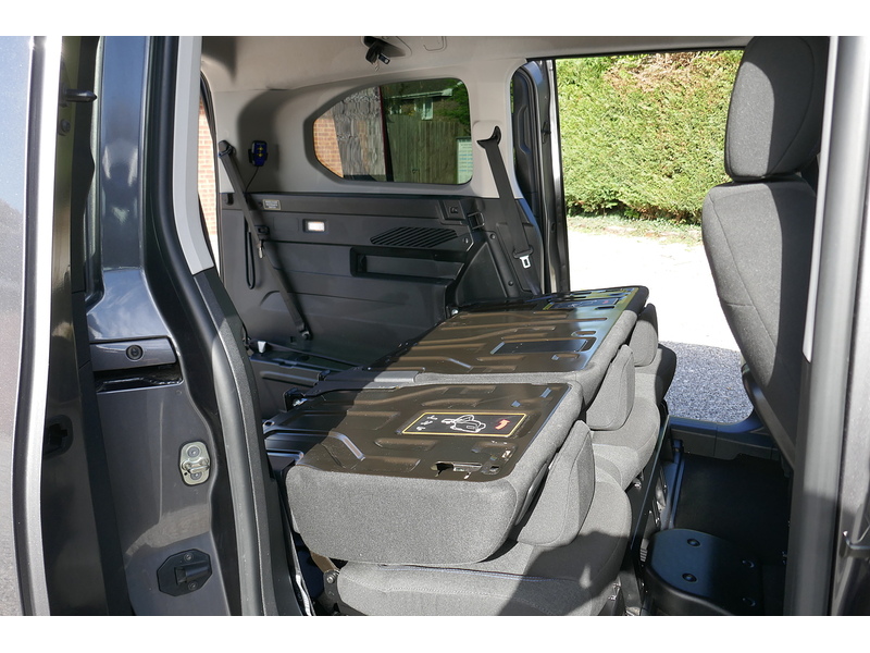 Peugeot Auto Allure - Allied Horizon RS - Lwb - Genuine 5 seats plus one wheelchair 1.5 5dr WAV Automatic Diesel