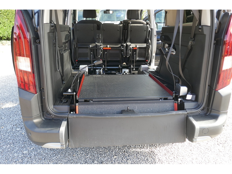 Peugeot Auto Allure - Allied Horizon RS - Lwb - Genuine 5 seats plus one wheelchair 1.5 5dr WAV Automatic Diesel
