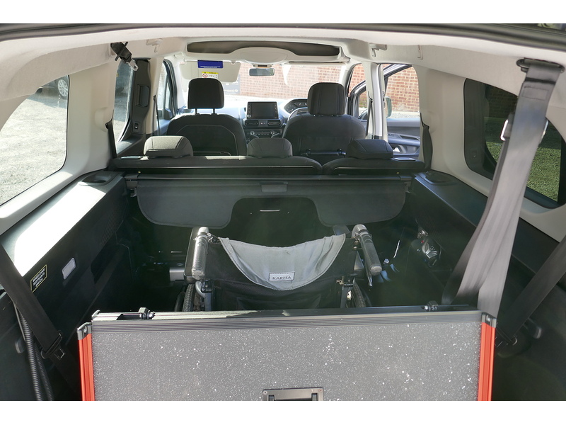 Peugeot Auto Allure - Allied Horizon RS - Lwb - Genuine 5 seats plus one wheelchair 1.5 5dr WAV Automatic Diesel