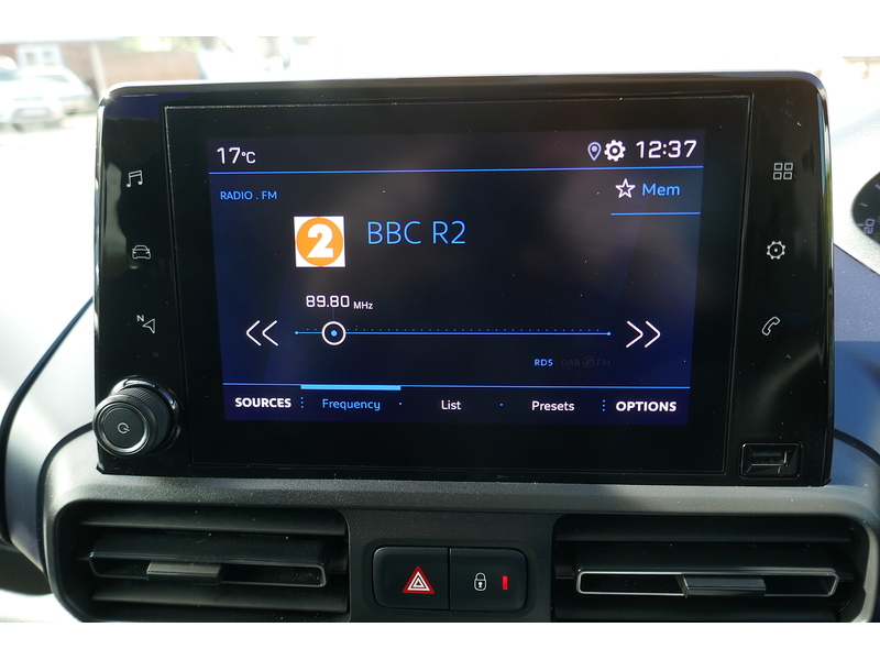 Peugeot Auto Allure - Allied Horizon RS - Lwb - Genuine 5 seats plus one wheelchair 1.5 5dr WAV Automatic Diesel