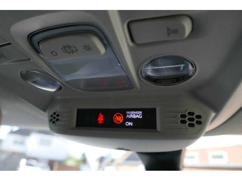 Peugeot Auto Allure - Allied Horizon RS - Lwb - Genuine 5 seats plus one wheelchair 1.5 5dr WAV Automatic Diesel