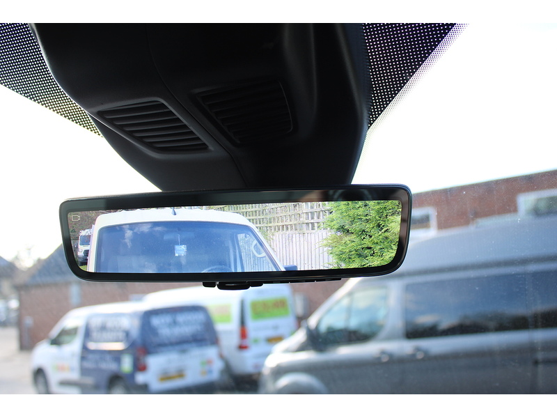 Ford 350 L4 H3 Limited - 165ps RWD - HUGE Cube high spec van 2.0 5dr large van Manual Diesel