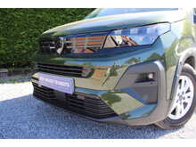 Peugeot Rifter Allure Allied Horizon RE 4 setas plus one wheelchair car
