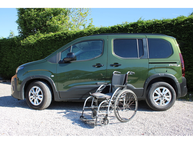 Peugeot Allure Allied Horizon RE 4 setas plus one wheelchair car 1.5 5dr WAV Manual Diesel