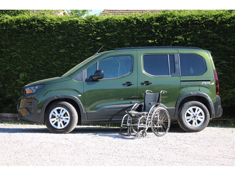 Peugeot Allure Allied Horizon RE 4 setas plus one wheelchair car 1.5 5dr WAV Manual Diesel
