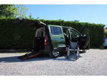 Peugeot Rifter Allure Allied Horizon RE 4 setas plus one wheelchair car
