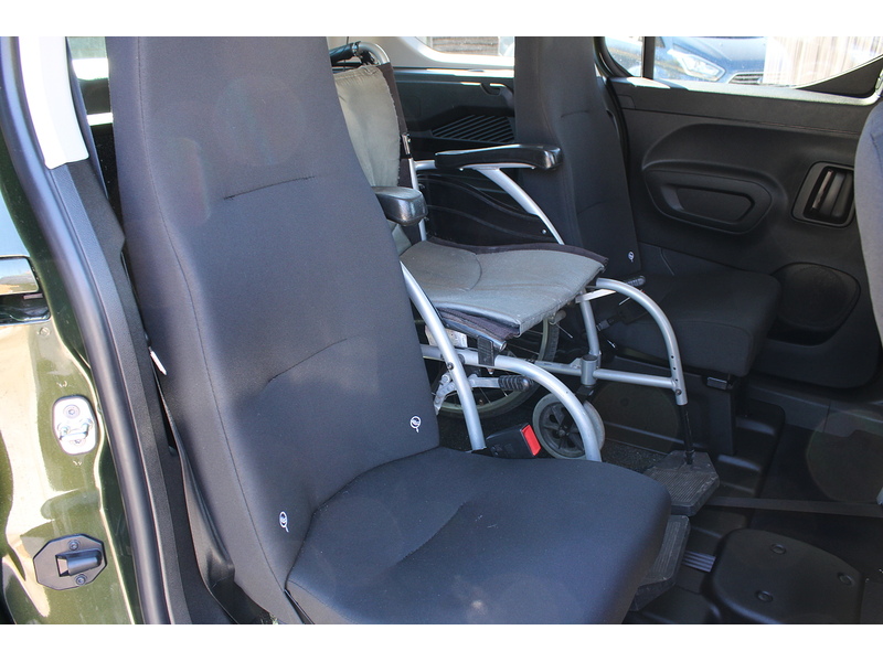 Peugeot Allure Allied Horizon RE 4 setas plus one wheelchair car 1.5 5dr WAV Manual Diesel