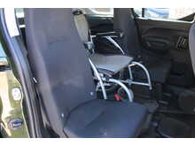 Peugeot Rifter Allure Allied Horizon RE 4 setas plus one wheelchair car