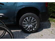 Citroen Berlingo HDi Plus (M) Automotive Group Wheel chair access converted car