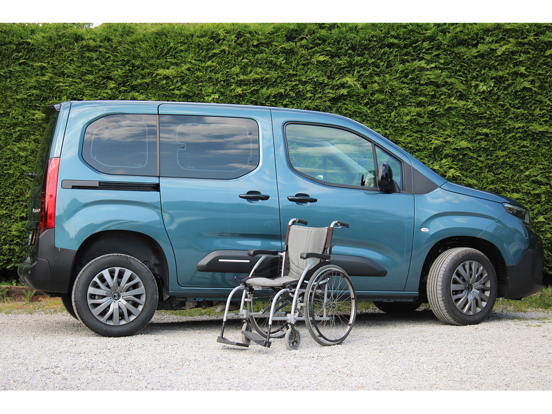 Citroen HDi Plus (M) Automotive Group Wheel chair access converted car 1.5 5dr WAV Manual Diesel
