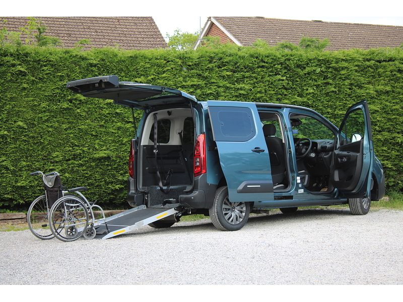 Citroen HDi Plus (M) Automotive Group Wheel chair access converted car 1.5 5dr WAV Manual Diesel