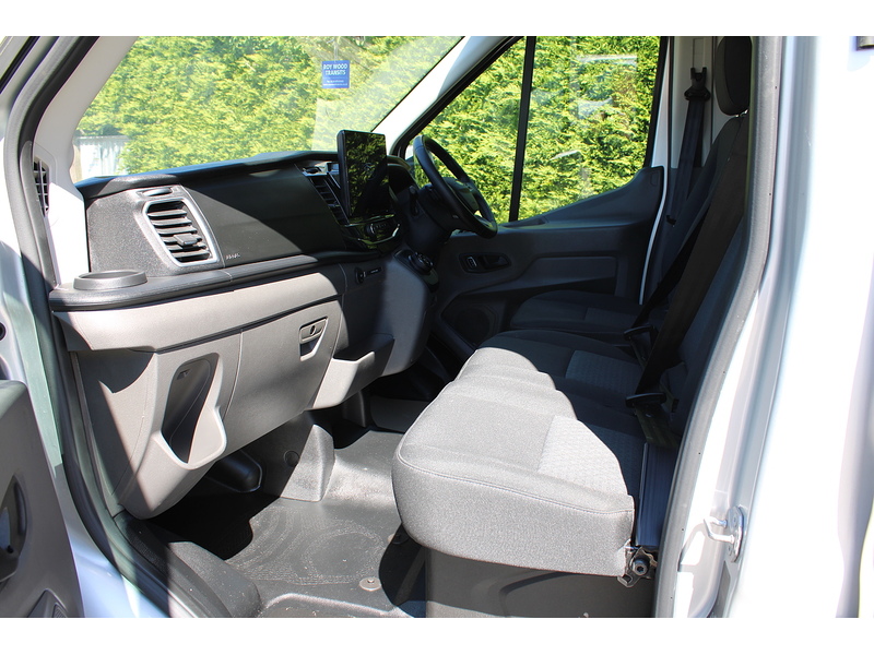 Ford RARE 350 L3 H3 Limited 165ps 8 speed Auto Top Spec Van 2.0 5dr large van Automatic Diesel