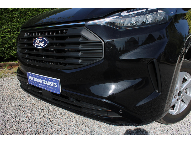 Ford 280 L1 Limited 136ps Euro 6 Automatic - Low miles 2.0 5dr medium van Automatic Diesel