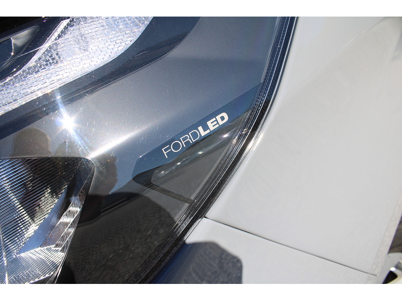 Ford 320 Duratec L1 H1 Limited Petrol Plug-in Hybrid 2.5 5dr medium van Automatic Petrol Plug-in Hybrid