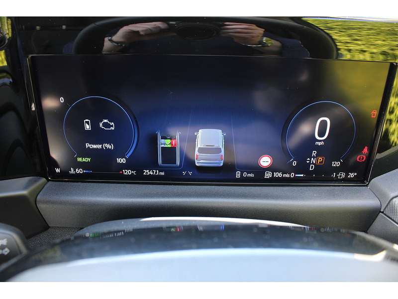 Ford 320 Duratec L1 H1 Limited Petrol Plug-in Hybrid 2.5 5dr medium van Automatic Petrol Plug-in Hybrid