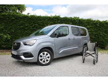 Vauxhall Combo Life Petrol Automatci Wheelchair access car - Gowrings mobility converted