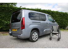 Vauxhall Combo Life Petrol Automatci Wheelchair access car - Gowrings mobility converted