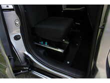 Vauxhall Combo Life Petrol Automatci Wheelchair access car - Gowrings mobility converted