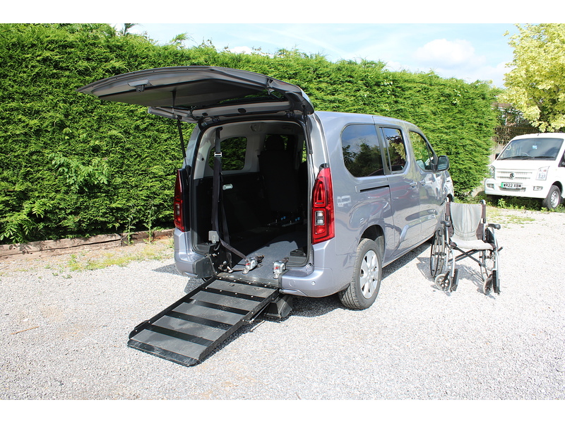 Vauxhall Petrol Automatic Wheelchair access car - Gowrings mobility converted 1.2 5dr WAV Automatic Petrol