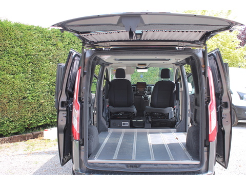 Lo line Day Van - Versatile practical camper 2 5dr Camper Manual Diesel