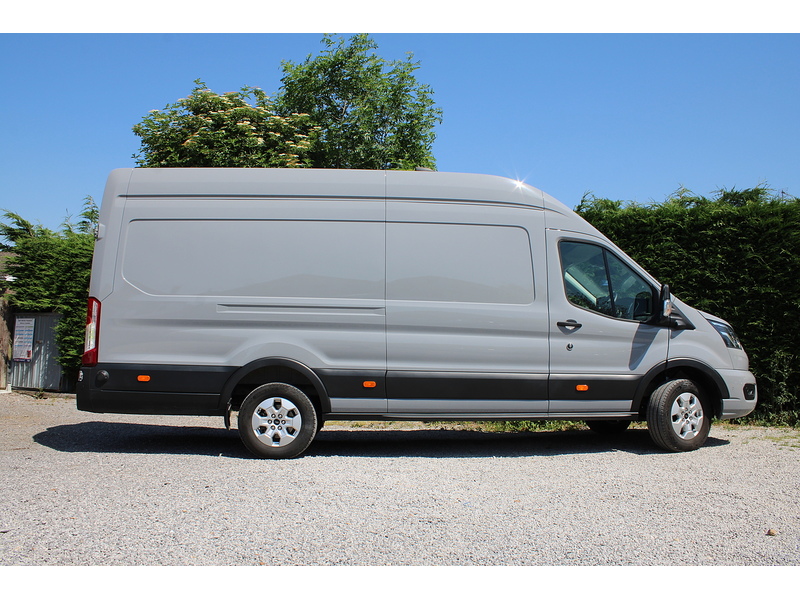 Ford 350 L4 H3 Limited 165ps Euro 6 - Large Cube diesel van 2.0 5dr large van Manual Diesel
