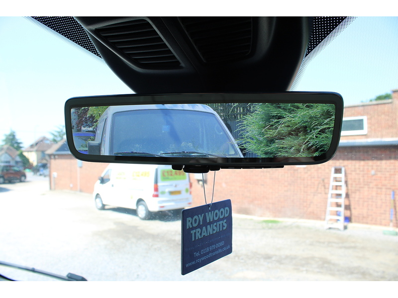 Ford 350 L4 H3 Limited 165ps Euro 6 - Large Cube diesel van 2.0 5dr large van Manual Diesel