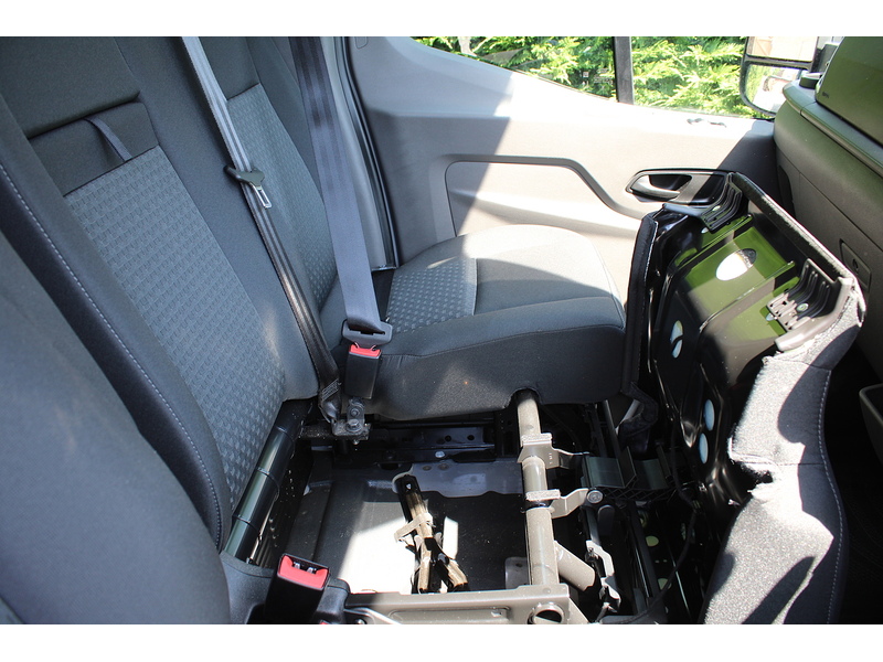 Ford 350 L4 H3 Limited 165ps Euro 6 - Large Cube diesel van 2.0 5dr large van Manual Diesel