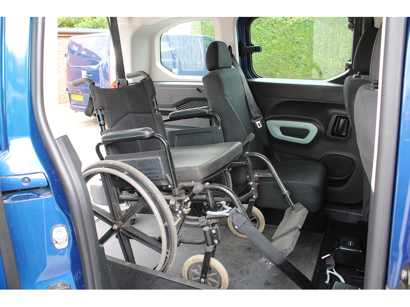 Citroen Feel GM Coachworks Blaze Wheelchair acces car 1.5 5dr WAV Manual Diesel
