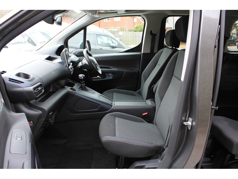 Peugeot Allied Horizon RE Automatic - Super low miles and condition 1.5 5dr WAV Automatic Diesel