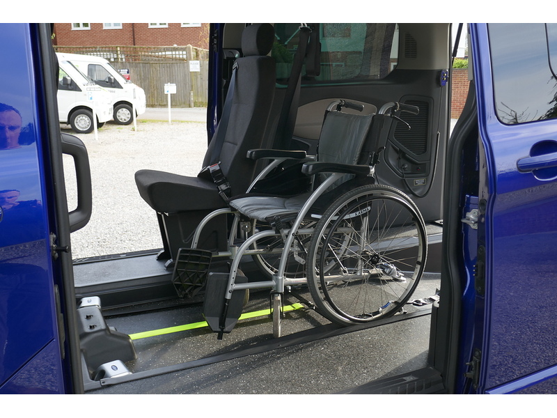 Ford Allied Independence RE - Low floor conversion - Ideal for taller wheelchair users 2.0 5dr WAV Manual Diesel