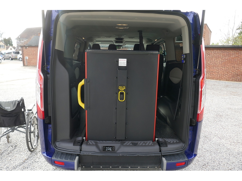 Ford Allied Independence RE - Low floor conversion - Ideal for taller wheelchair users 2.0 5dr WAV Manual Diesel