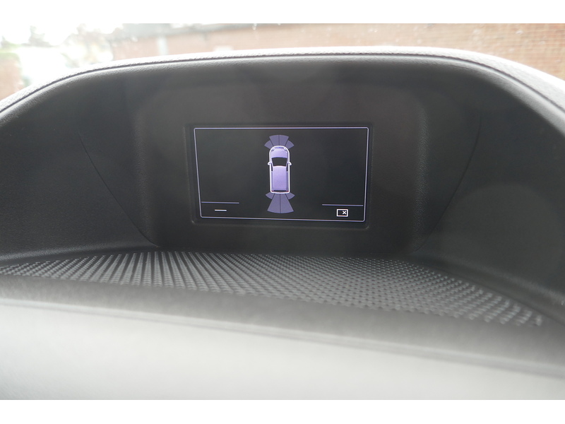 Ford Allied Independence RE - Low floor conversion - Ideal for taller wheelchair users 2.0 5dr WAV Manual Diesel