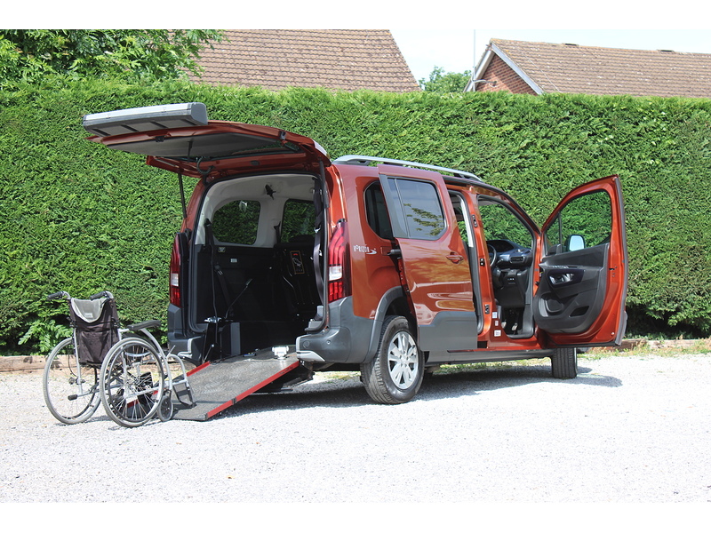 Peugeot Auto PureTech Allure Allied Horizon RS - 5 seats plus one wheelchair 1.2 5dr WAV Automatic Petrol