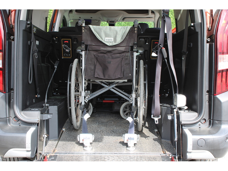 Peugeot Auto PureTech Allure Allied Horizon RS - 5 seats plus one wheelchair 1.2 5dr WAV Automatic Petrol