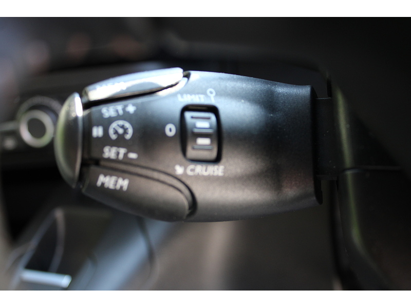 Peugeot Auto PureTech Allure Allied Horizon RS - 5 seats plus one wheelchair 1.2 5dr WAV Automatic Petrol