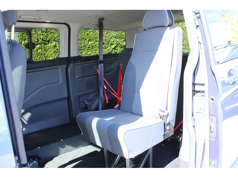 Ford GM Coachworks Quantum - LOW FLOOR IDEAL FOR TALLER WHEELCHAIRS 2.0 5dr wav Automatic Diesel