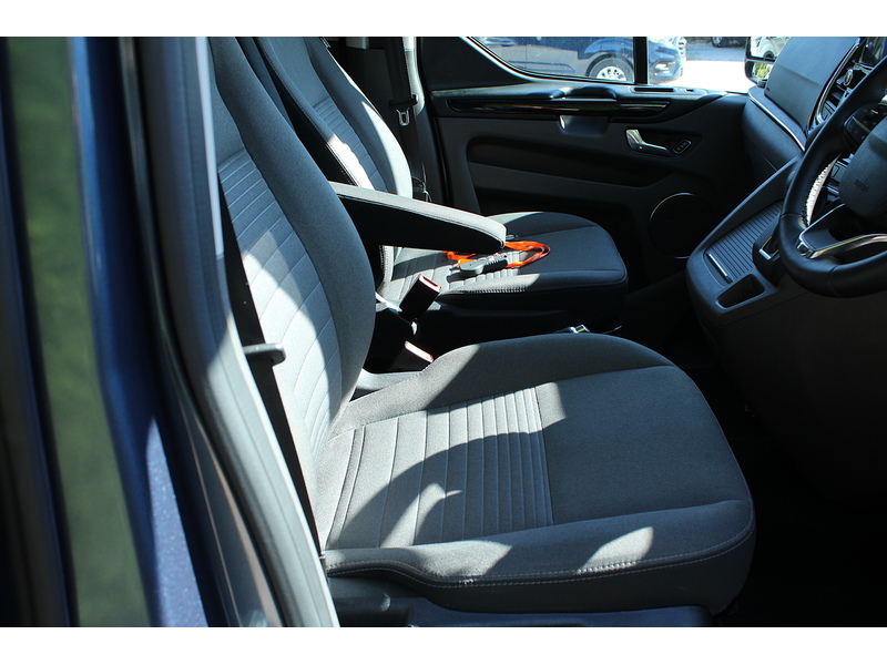 Ford GM Coachworks Quantum - LOW FLOOR IDEAL FOR TALLER WHEELCHAIRS 2.0 5dr wav Automatic Diesel