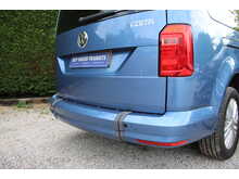 Volkswagen Caddy Maxi Life AUTOMATIC Allied Vista - 5 seats plus one wheelchair/scooter