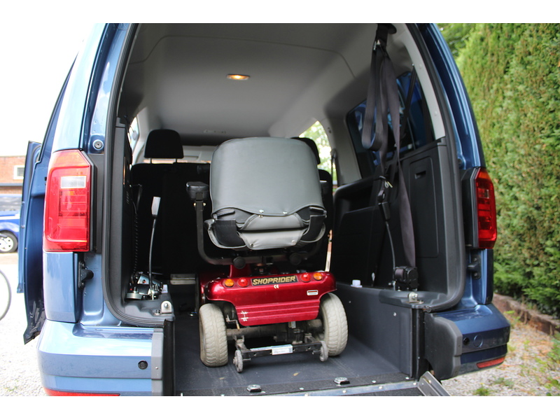 Volkswagen AUTOMATIC Allied Vista - 5 seats plus one wheelchair/scooter 2.0 5dr WAV Automatic Diesel