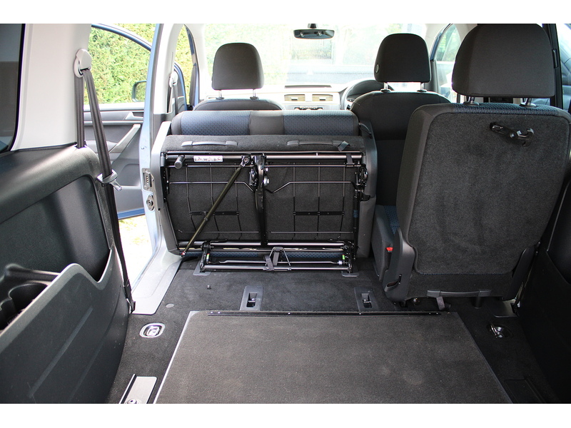 Volkswagen AUTOMATIC Allied Vista - 5 seats plus one wheelchair/scooter 2.0 5dr WAV Automatic Diesel