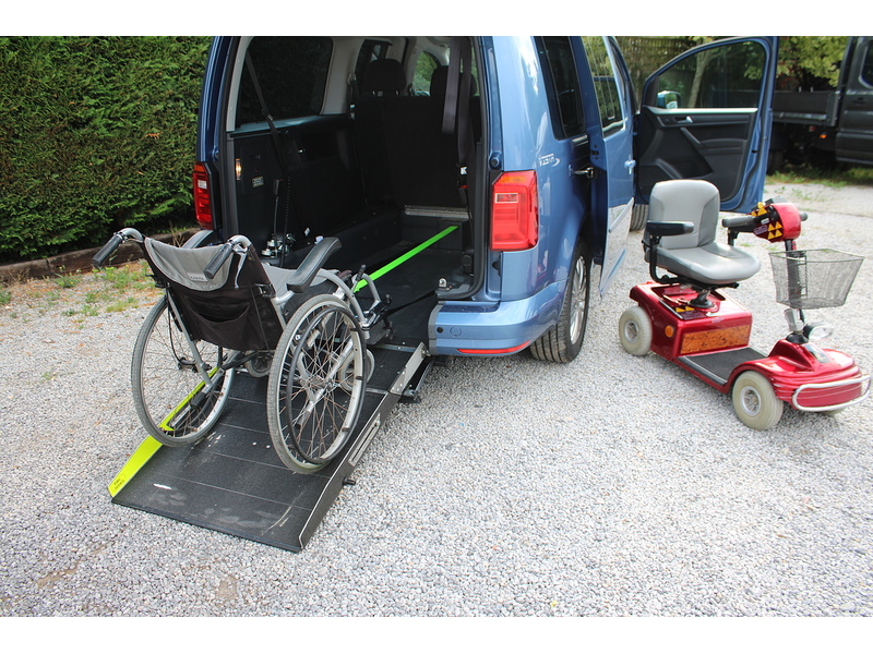 Volkswagen AUTOMATIC Allied Vista - 5 seats plus one wheelchair/scooter 2.0 5dr WAV Automatic Diesel